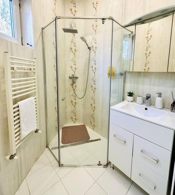 Cozy 1Br Apartment•Central•Quiet 布加勒斯特 外观 照片