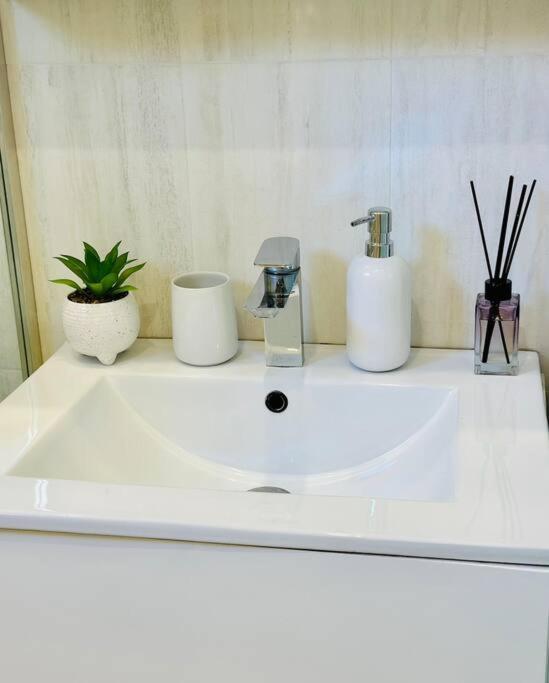 Cozy 1Br Apartment•Central•Quiet 布加勒斯特 外观 照片